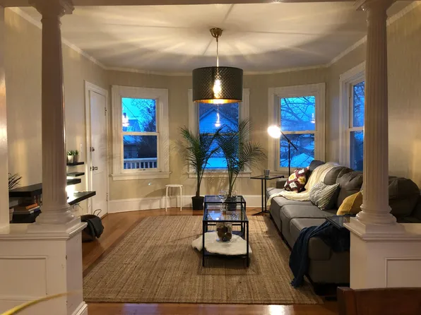 52 Stamford Ave, Providence, RI 02907