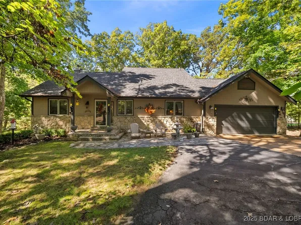 828 Foxhead Shores Dr, Linn Creek, MO 65052