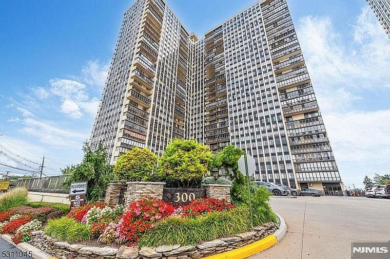 1st image of 300 Winston Dr #C3111