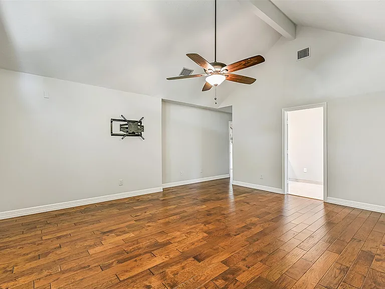 513 Meadow Bend Dr — Photo 21
