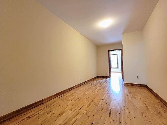 4th image of 613 9th Ave #3P