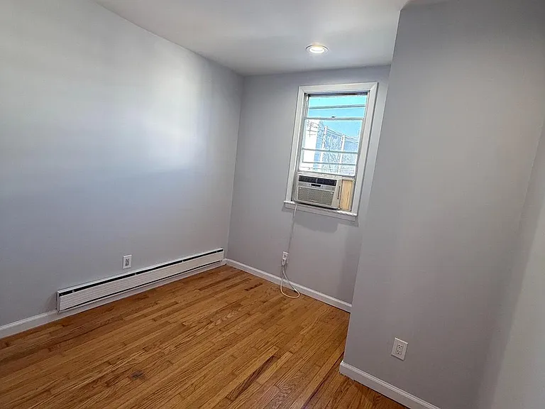 2425 S Warnock St — Photo 12