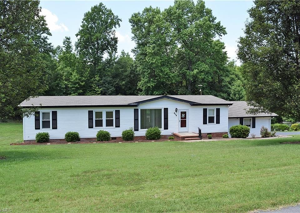 1st image of 310 Red Oak Dr
