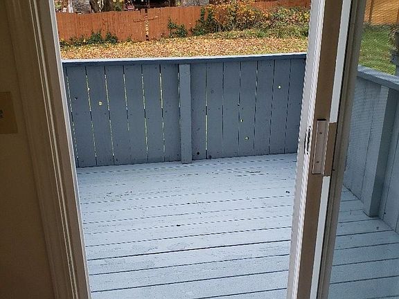 2nd image of 1513 Lewis St APT C