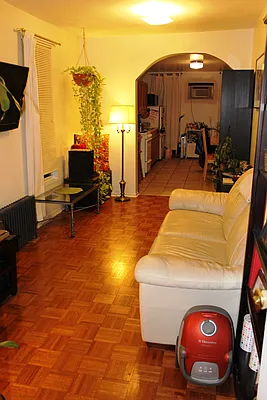 Rented by Rapid Realty Williamsburg | media 6