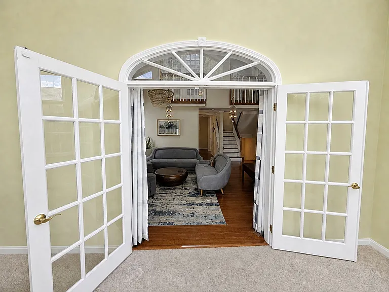 124 Westview Dr — Photo 12