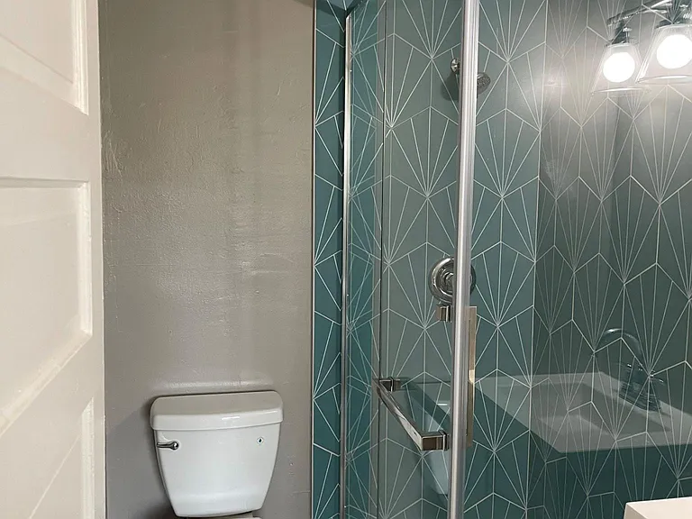127 W 3rd Ave #2 — Photo 3