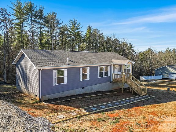 3rd image of 209 Walnut Branch Rd