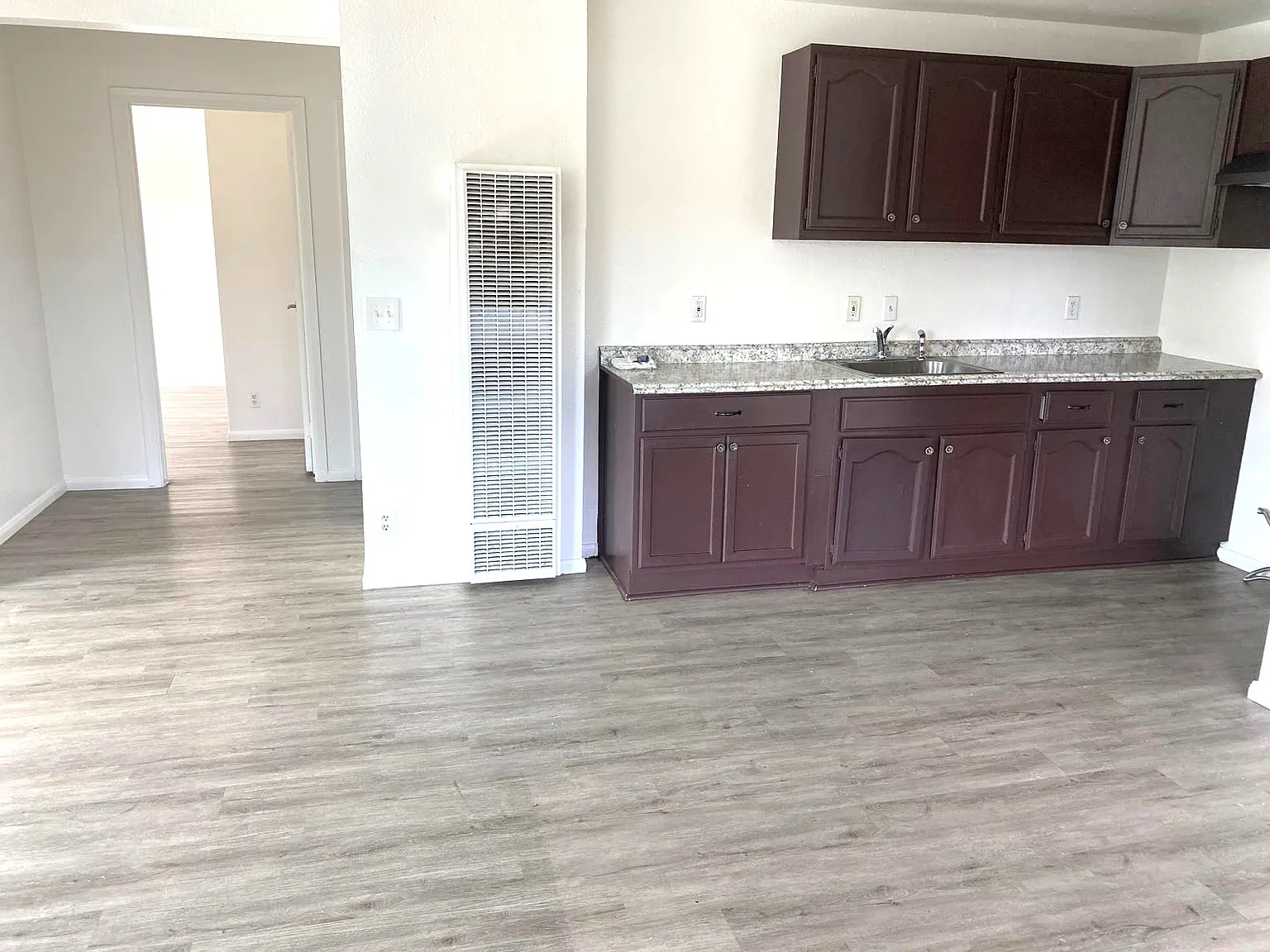 2 bed, 1200 sqft, $2,500 — Photo 4