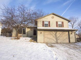 3041 Maple Grv, Madison, WI 53719