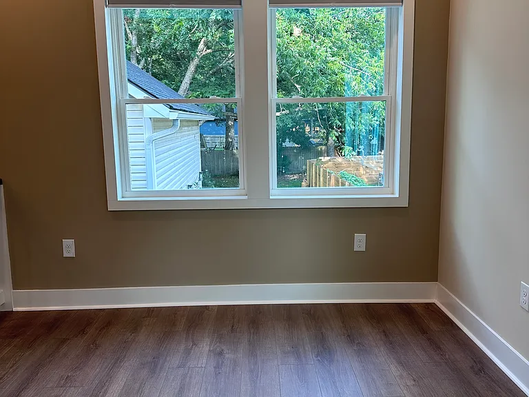 1734 McHenry Ave — Photo 16