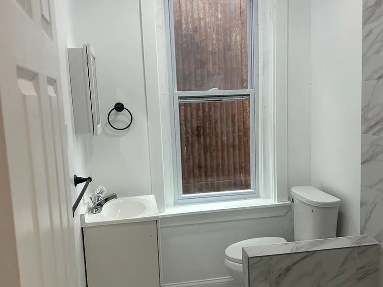 5023 Walnut Street — Photo 3