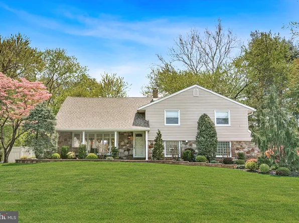 1855 Bertram Rd, Huntingdon Valley, PA 19006