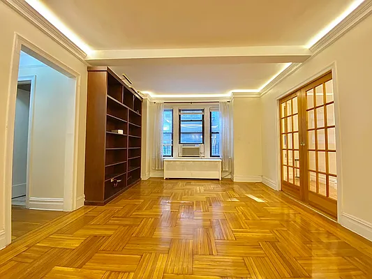 Rented by Oxford Property Group | media 19