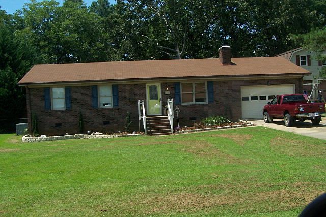 1st image of 106 Westwood Dr