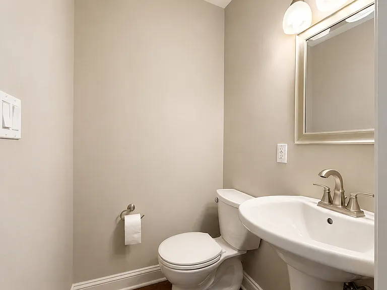151 Cobblestone Ln — Photo 16