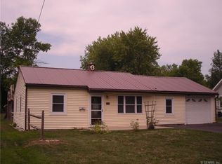 29 Carlton Rd, Waterloo, NY 13165