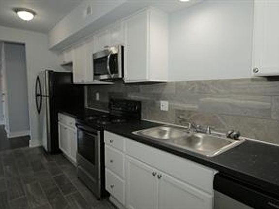 2nd image of 1018 Prospect Ave #822882