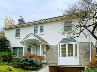 7 Dodford Rd, Great Neck, NY 11021