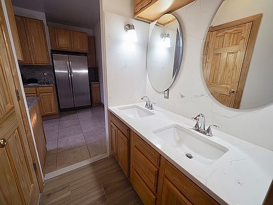 5th image of 31-18 41st St #3G