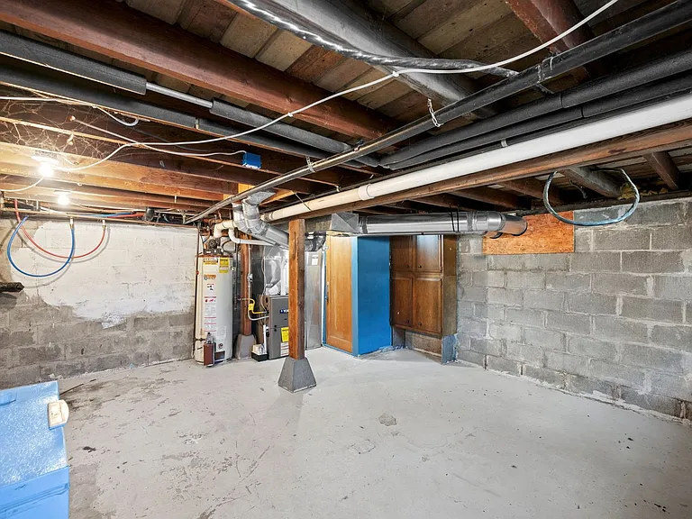 1504 E Queen Ave — Photo 19