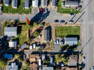 412 4th Ave #B, Culver, OR 97734