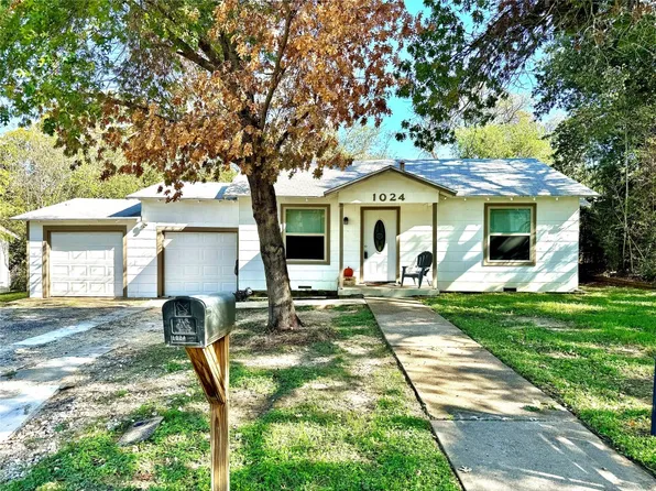 1024 Banks St, Fort Worth, TX 76114