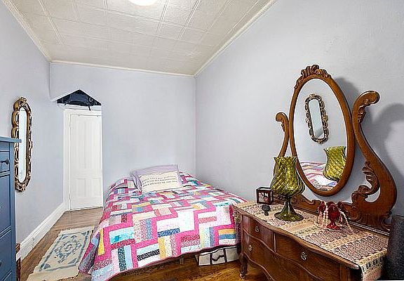 3rd image of 231 Smith St APT 8