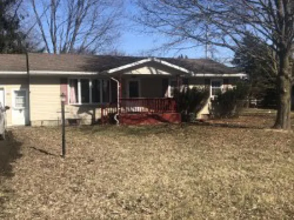 39 Gleason St, Sandusky, MI 48471