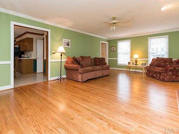 5th image of 1013 Smokewood Dr