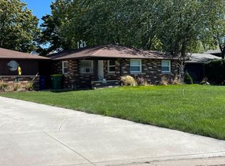 1673 Victoria Ct #1, Green Bay, WI 54302