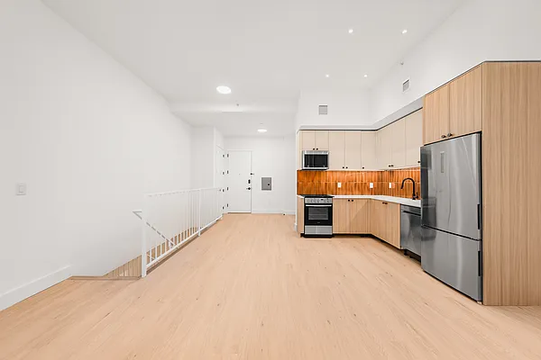 Living room, photo 1