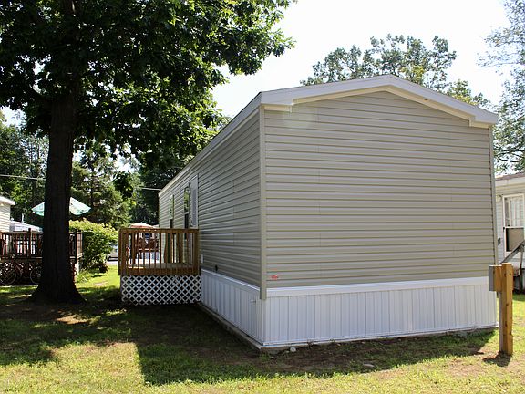 5th image of 335 Jefferson St Lot A14