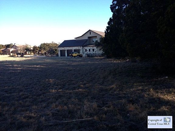 5th image of 859 N Uluru Ave