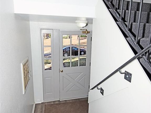 2nd image of 10380 Parkman Dr