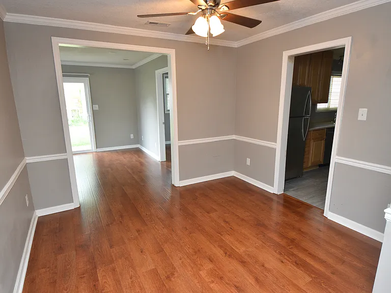 504 S Kings Point Rd — Photo 4