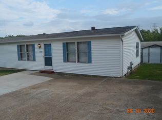 4632 White Ash Dr, High Ridge, MO 63049