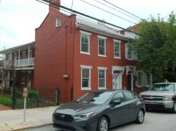 139 S Pitt St, Carlisle, PA 17013