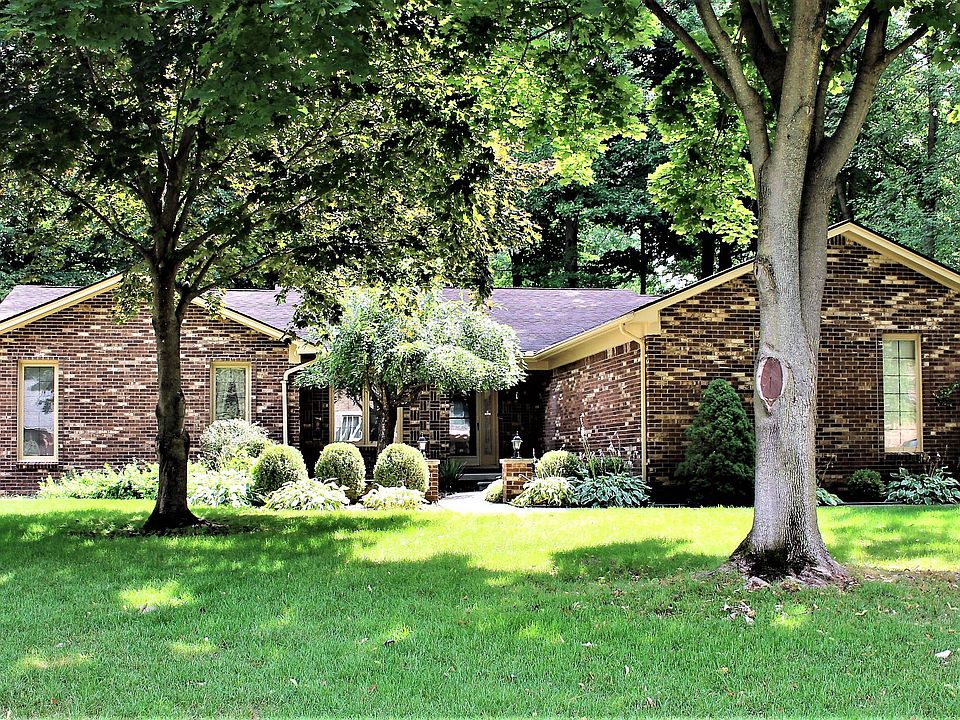 1st image of 48622 Hidden Oaks Ln