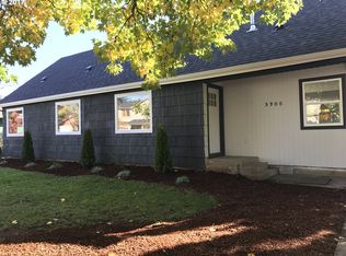5900 SE Henderson St, Portland, OR 97206