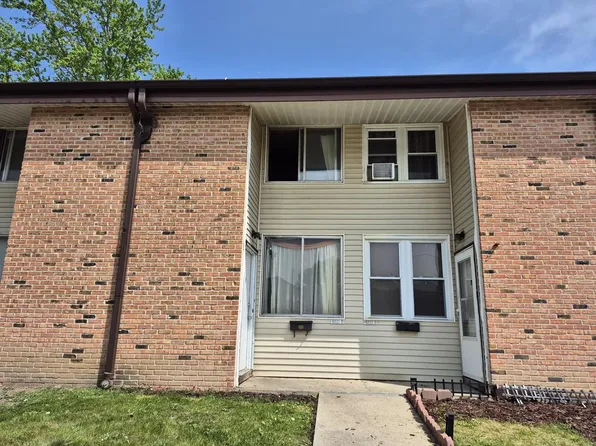 9221 West Allyn STREET #D, Milwaukee, WI 53224