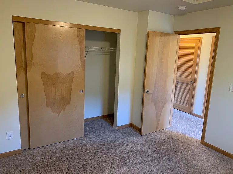 3745 SW Water Ave #203 — Photo 4