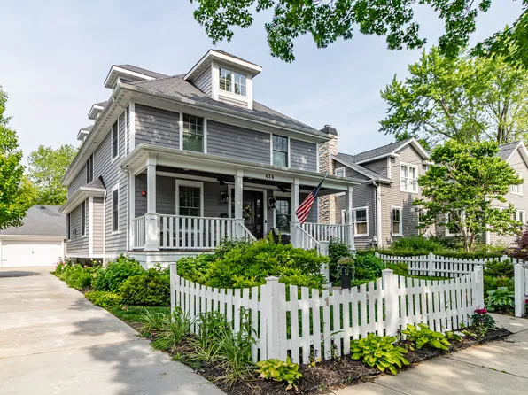 434 North Ave, Barrington, IL 60010