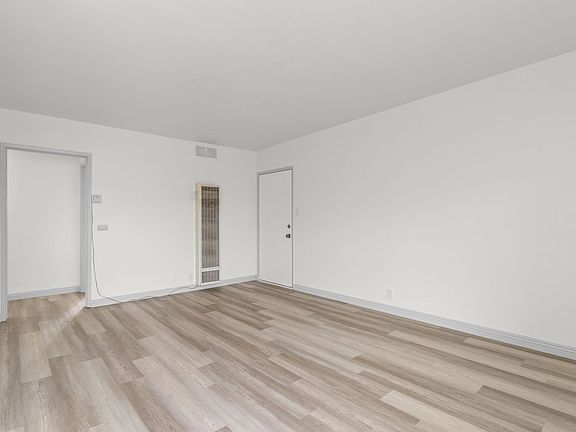 2nd image of 731 Orange Ave #20