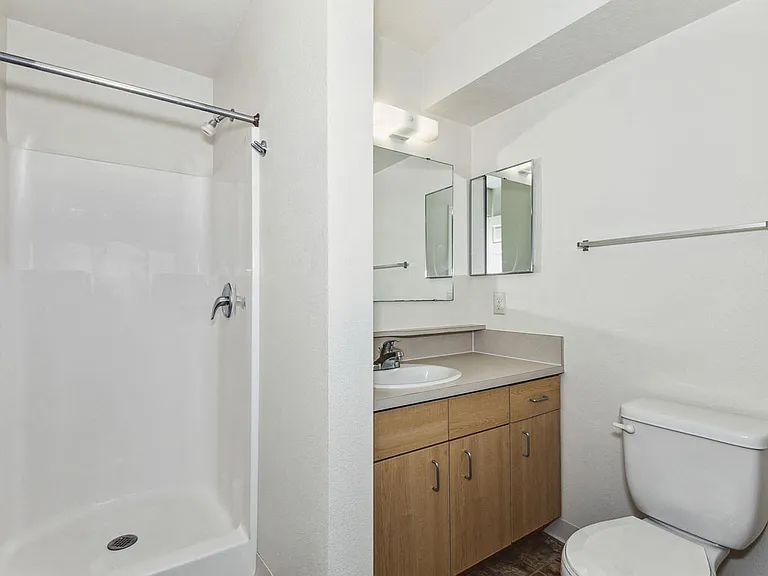 Stoney Pointe Apartment Homes — Photo 49