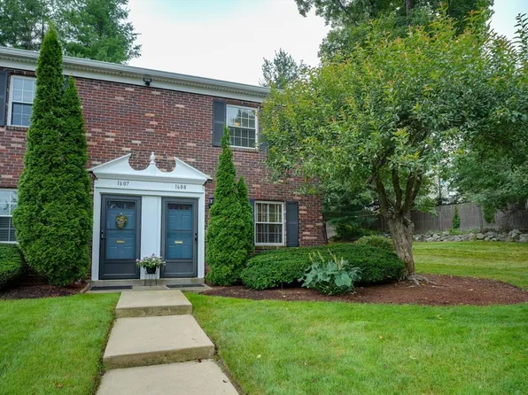 1608 Windsor Dr #1608, Framingham, MA 01701