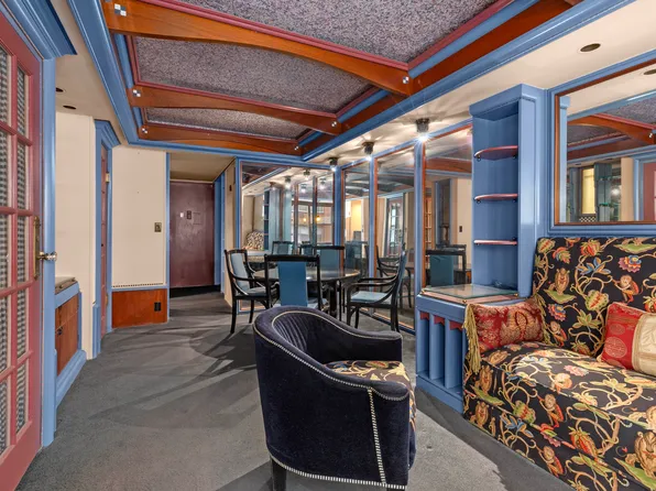 220 East 57th Street 4C image 1 of 6