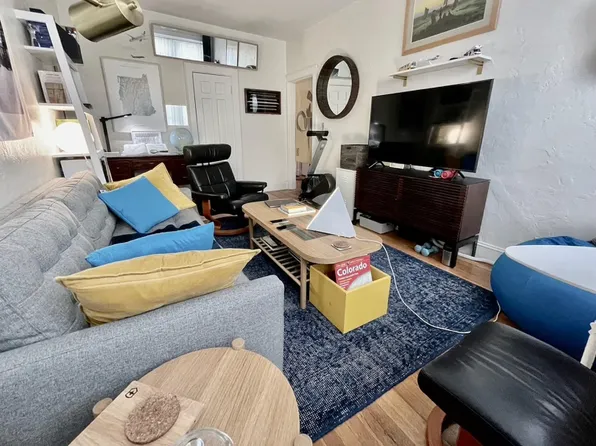 77 Martin St, Cambridge, MA