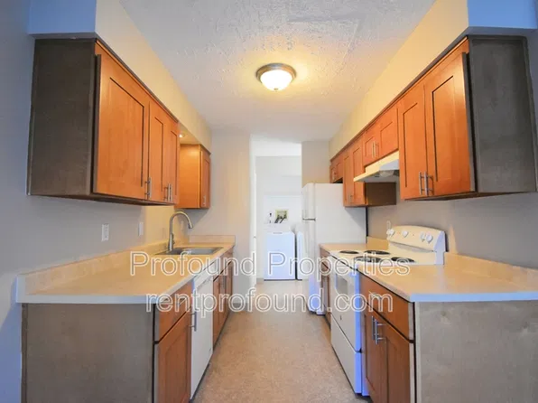 6050 SW 130th Ave APT C, Beaverton, OR 97008