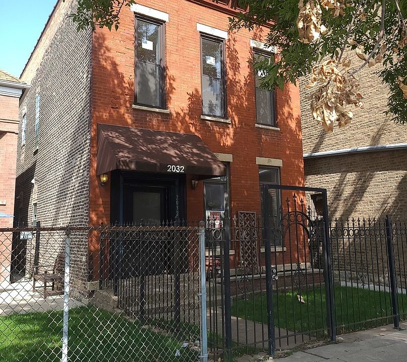 1st image of 2032 W Chicago Ave